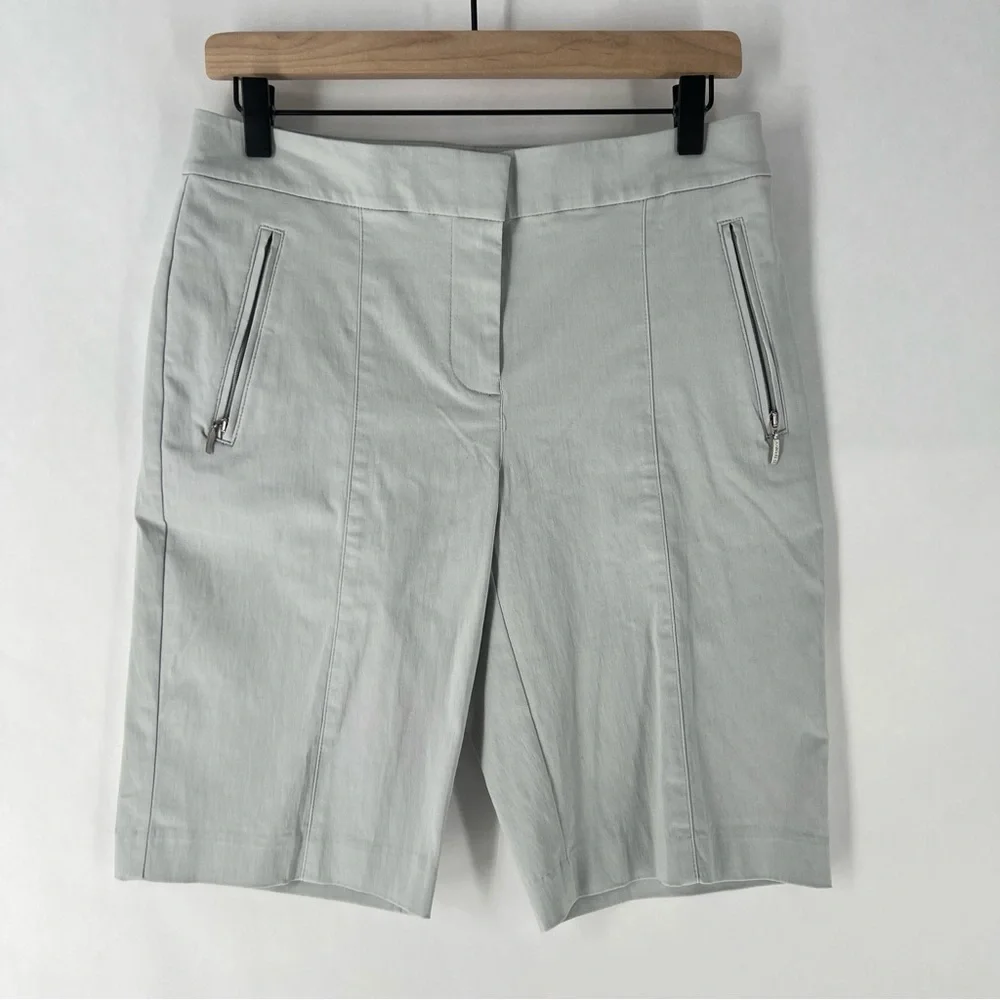 Izod Golf Women's Light‎ Gray Stretch Bermuda Shorts Zipper Pockets Size 6